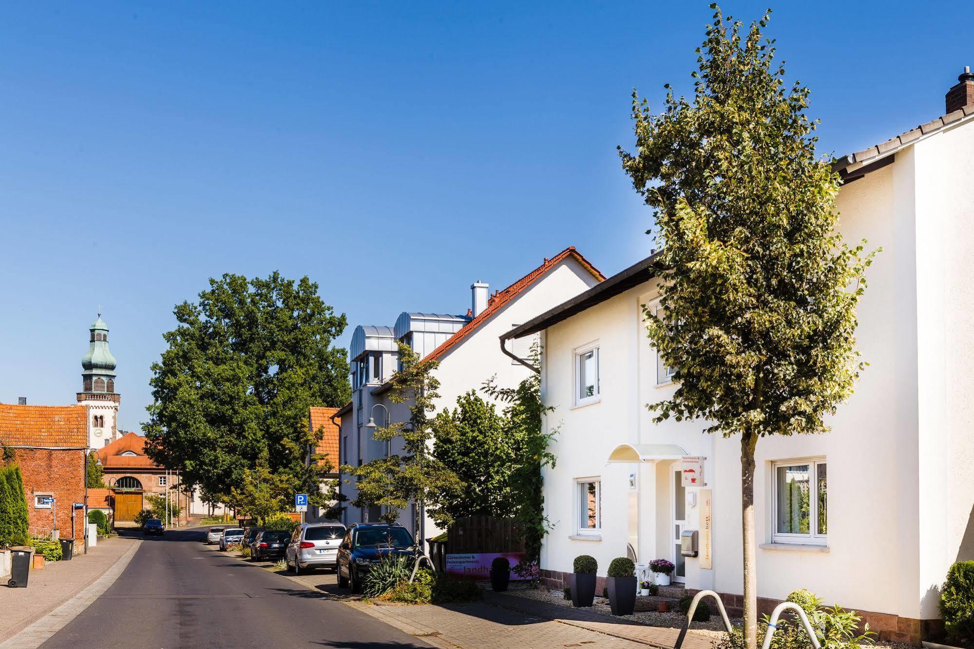 Pension & Appartments Landhaus Bettina Фульда Экстерьер фото